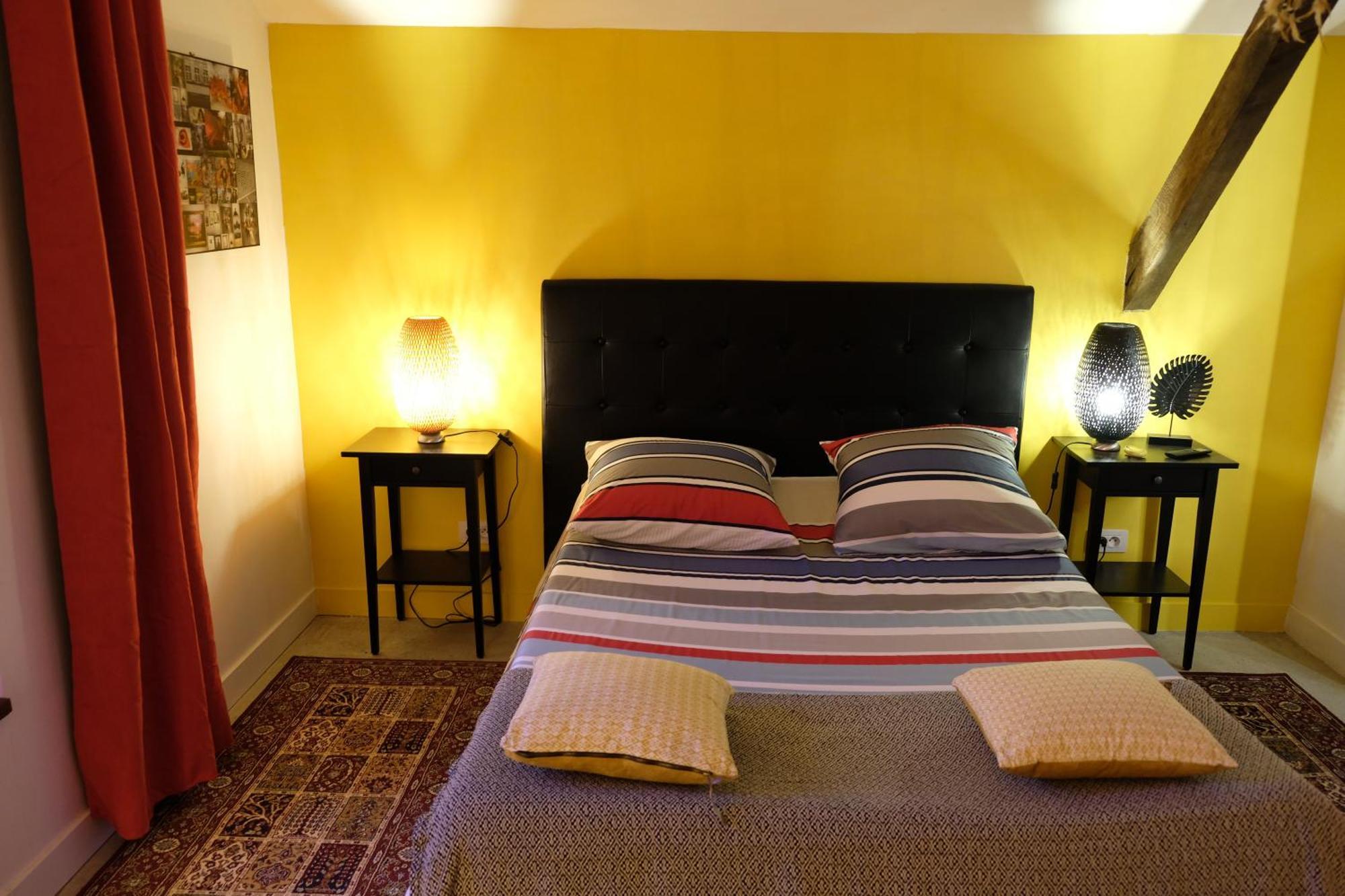 La Maison Jaune A La Janaie Parigné Zimmer foto